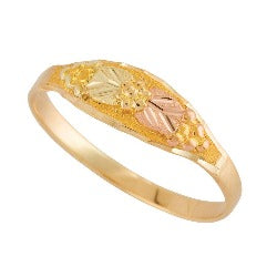 Gold Baby Leaf Ring (G49)