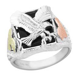 Black Hills Gold Men&#39;s Silver Black Onyx Eagle Ring